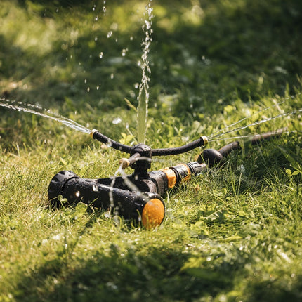 FISKARS Cirkelsproeier metaal met wielen - 1023657