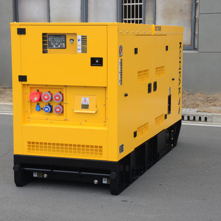 KOMPAK DC150R Rental diesel generator 108kW - 230/400V (CUMMINS)