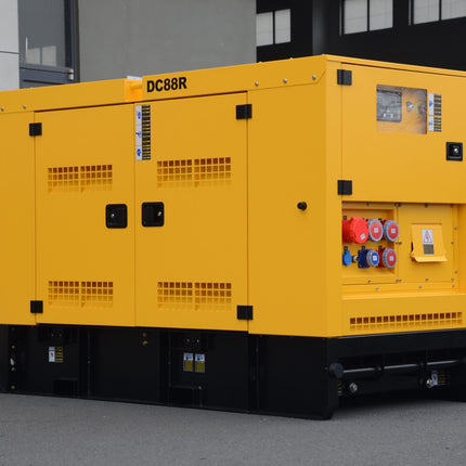 KOMPAK DC88R Rental diesel generator 64kW - 230/400V (CUMMINS)