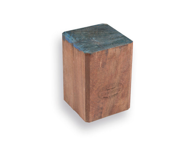 Houten blok voor stalen stamper