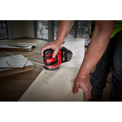 Milwaukee M18 BOS125-502B schuurmachine