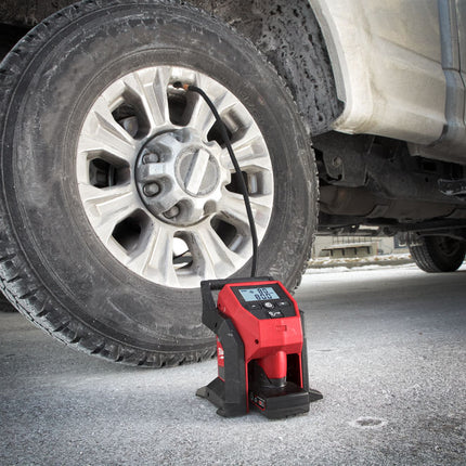 Milwaukee M12 BI-0 Bandenpomp compact