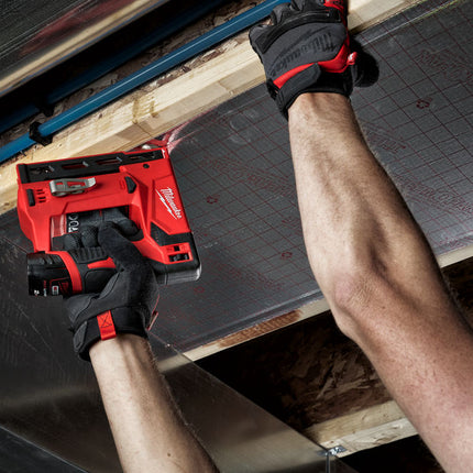 Milwaukee M12 BST-202X Tacker met koolborstels