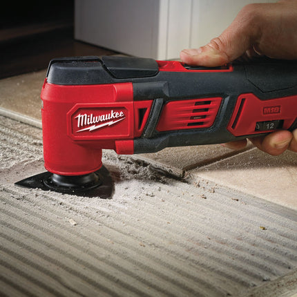 Milwaukee M18 BMT-421C Multitool
