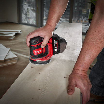 Milwaukee M18 BOS125-0 Schuurmachine 125mm