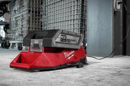 Milwaukee MXFC MX FUEL fast charger lader