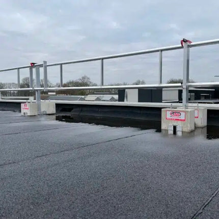 De RSS hekwerk 4m dakrandbeveiliging