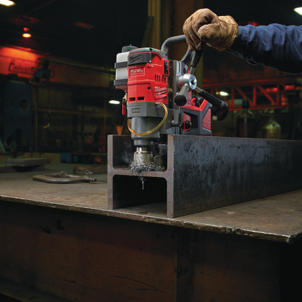 Milwaukee Li-Ion magnetische boorstandaard FUEL II M18 FMDP-502C