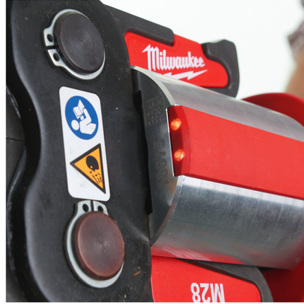Milwaukee Li-Ion accu Brushless persgereedschap M18
