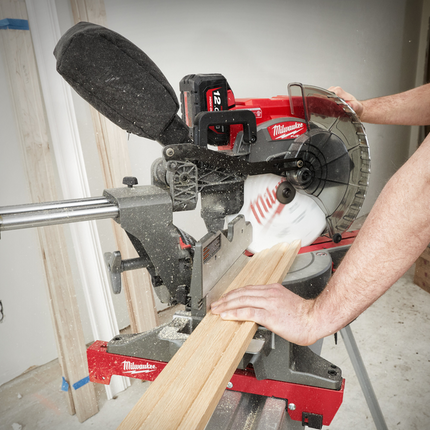 Milwaukee M18FMS305-0 Afkortzaagmachine 305mm