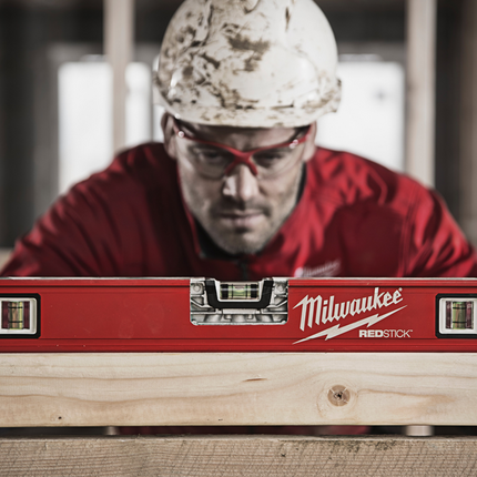 Milwaukee waterpas 60cm BACKBONE Redstick