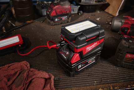 Milwaukee M18 FHIW2F12-502X Slagmoersleutel + GRATIS M18 ALIS-0 Lamp