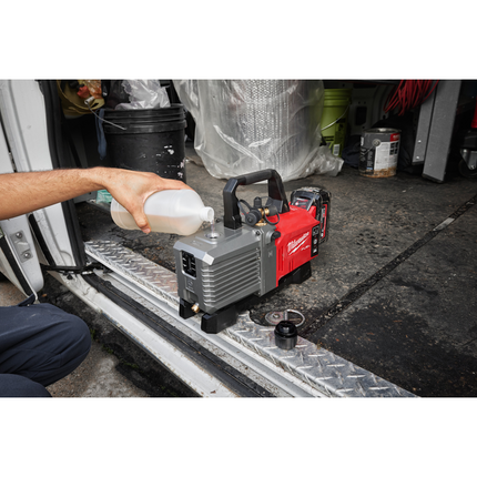 Milwaukee M18 FVP5-0 Vacuumpomp op accu - 4933492853