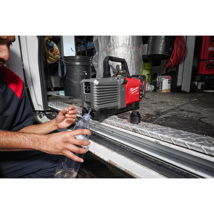 Milwaukee M18 FVP5-0 Vacuumpomp op accu - 4933492853